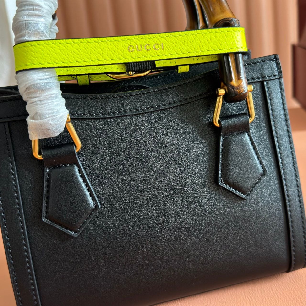 Gucci Diana Mini Top Handle Bag