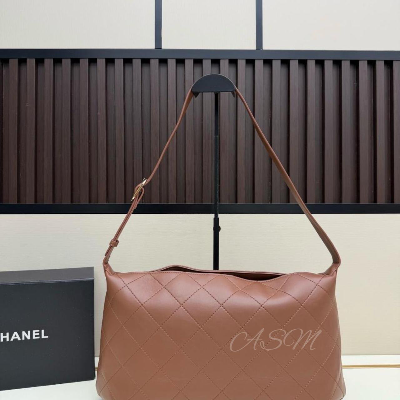 Chanel Maxi Hobo Bag in Lambskin