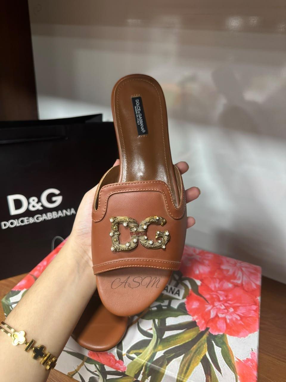 Dolce & Gabbana DG Amore Flat Slide Sandals