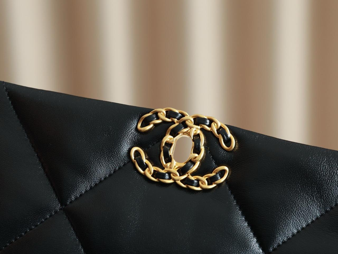 Chanel 19 Flap Bag