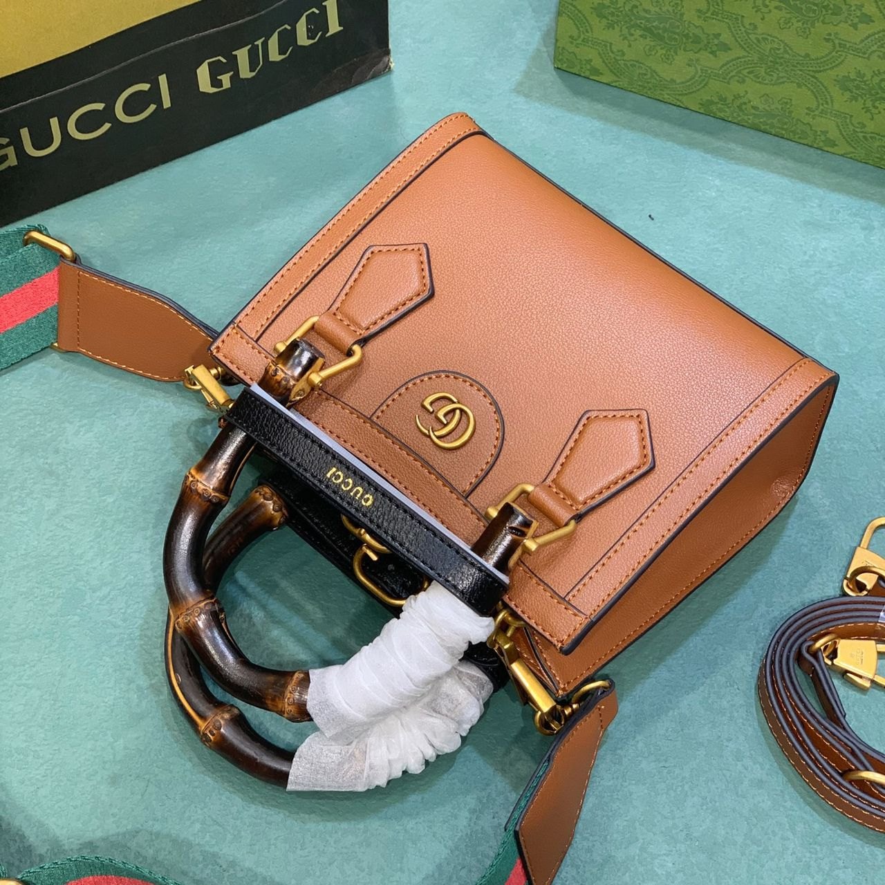 Gucci Diana Mini Top Handle Bag