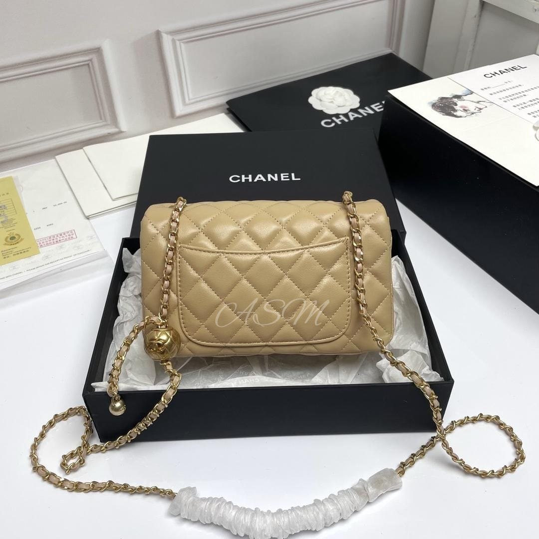Chanel Classic Flap-style Bag