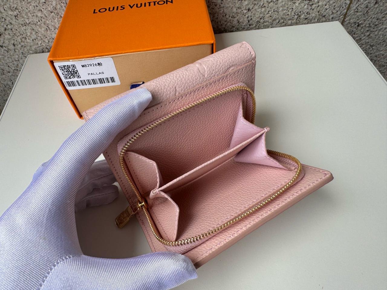Louis Vuitton Métis Compact Wallet