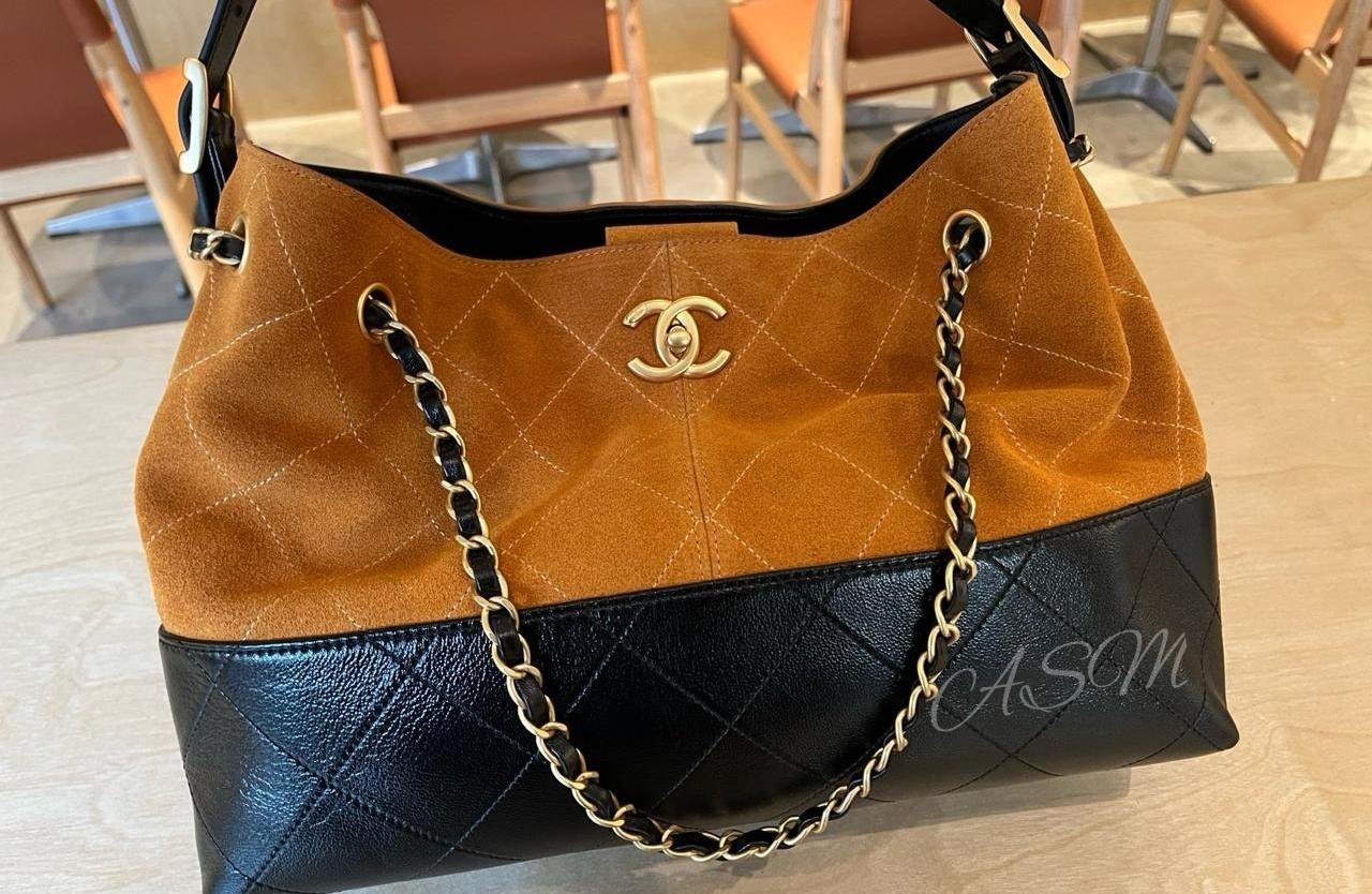 Chanel 25A Coco Base Shopping Bag