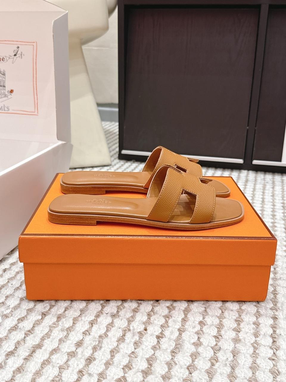 Hermès Oran Sandal