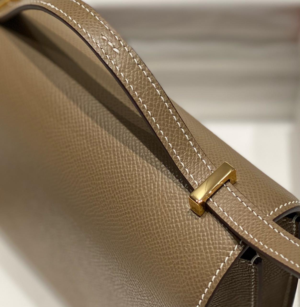 Hermès Constance 18