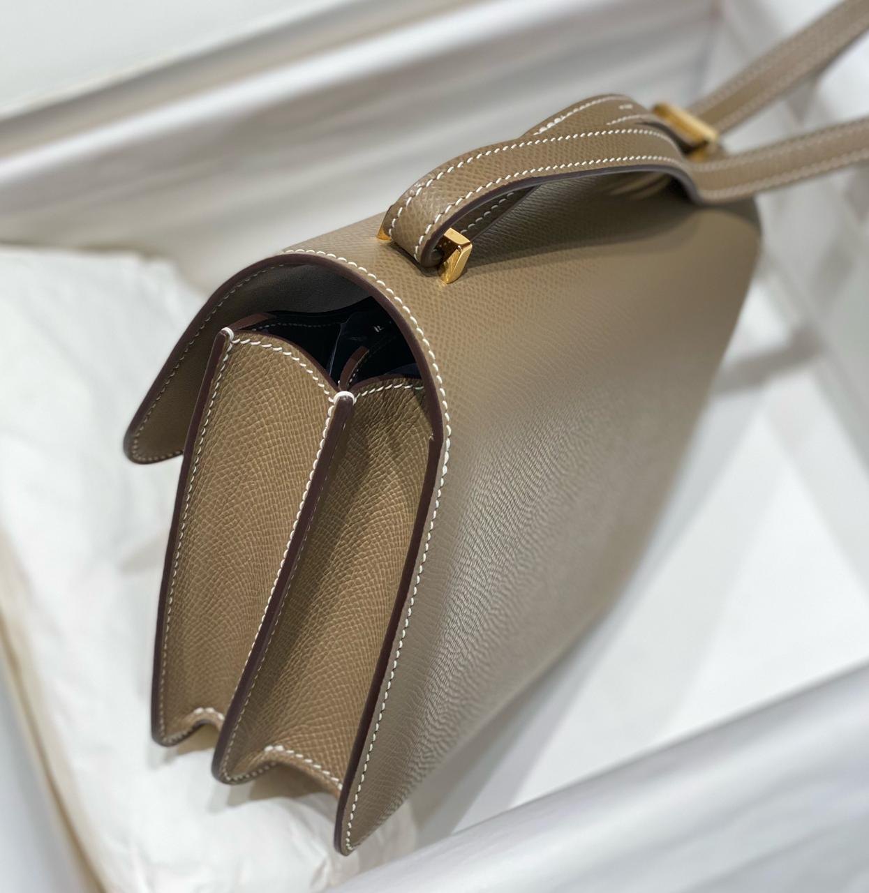 Hermès Constance 18