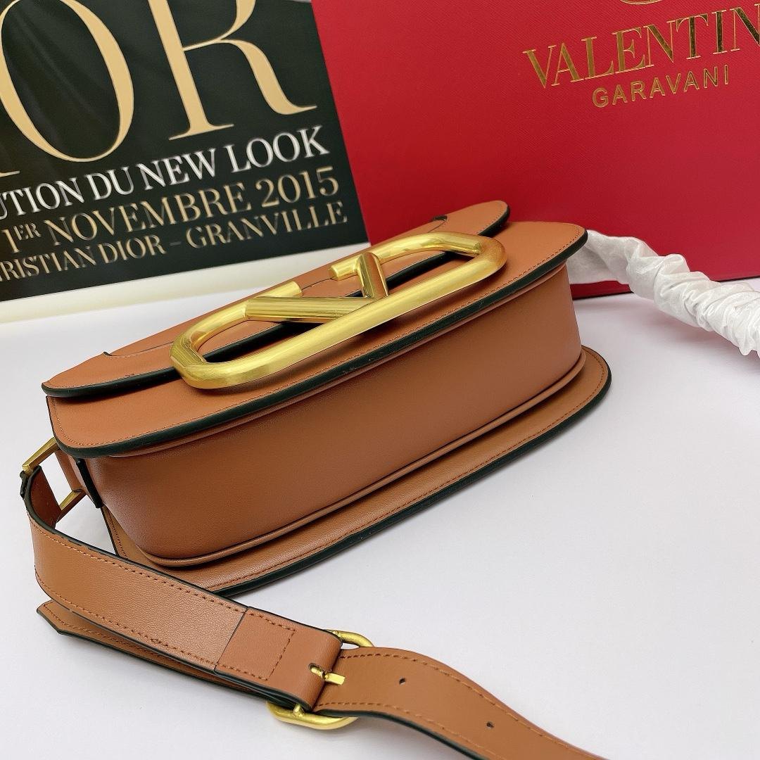 Valentino Garavani Supervee Shoulder Bag