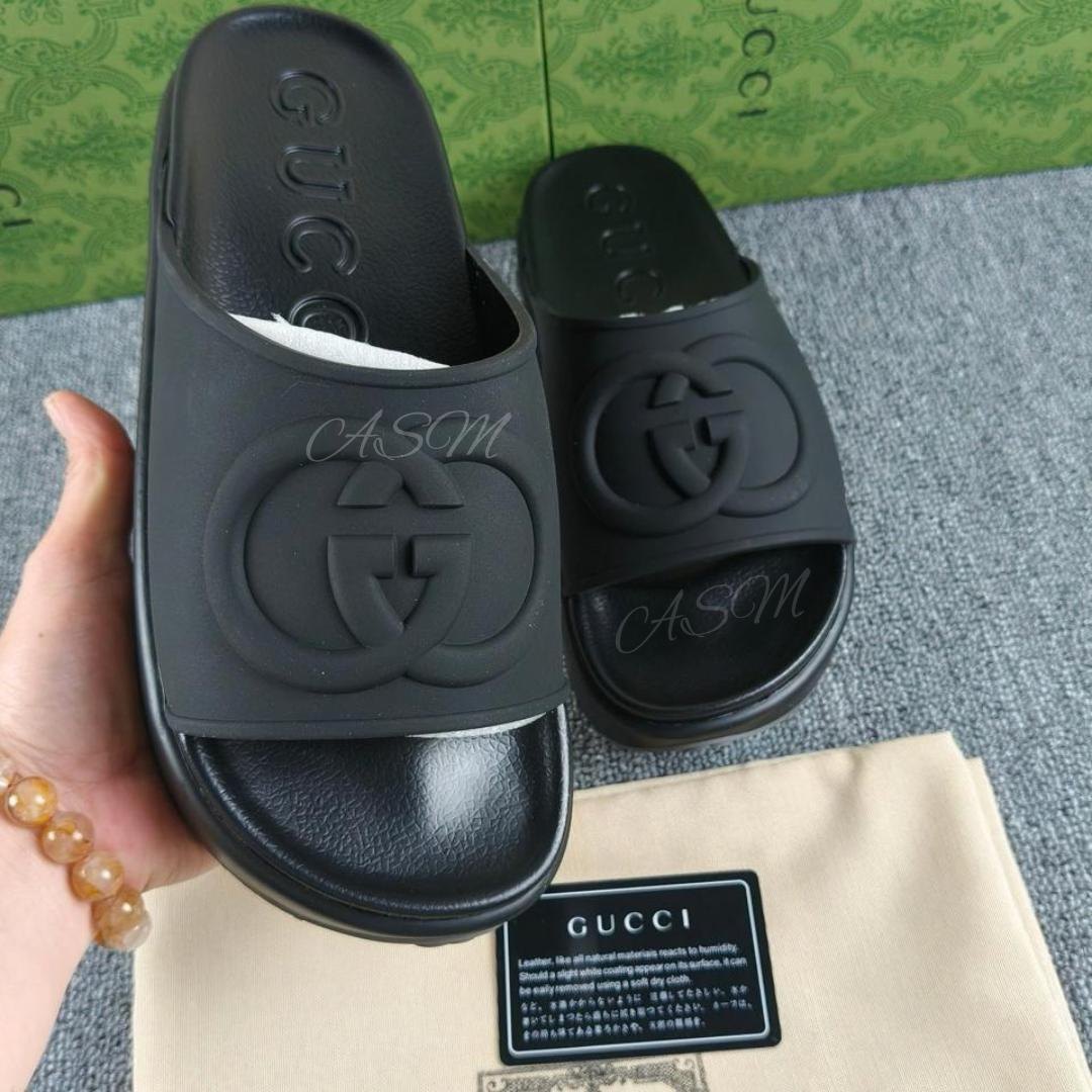 Gucci Men's Interlocking G Slide Sandals