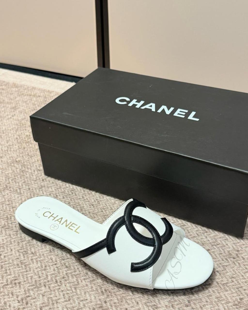 Chanel Interlocking CC Logo Lambskin Slide Mules
