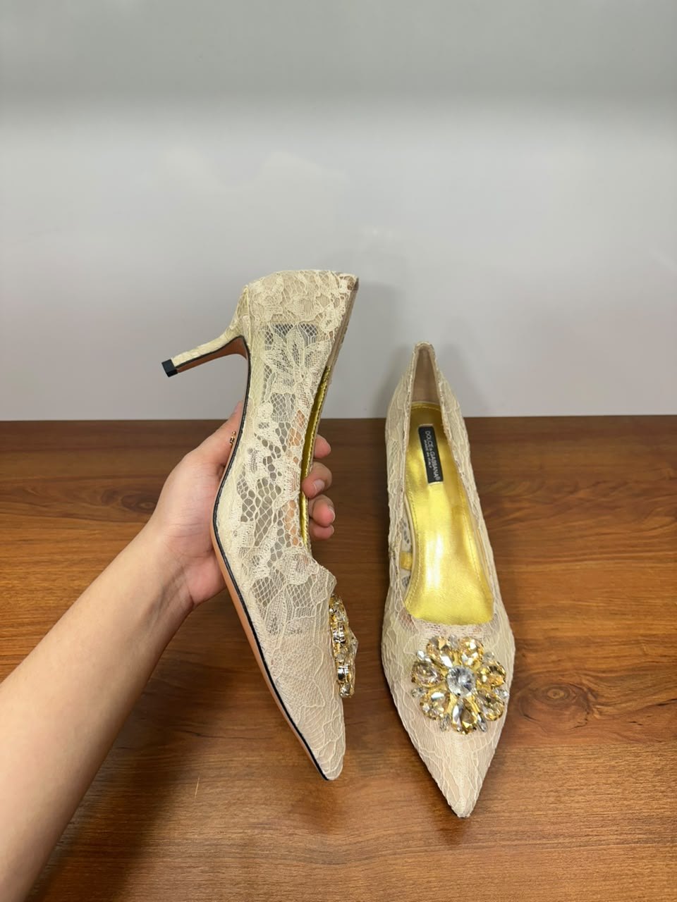 Dolce & Gabbana Bellucci Pumps in Taormina Lace