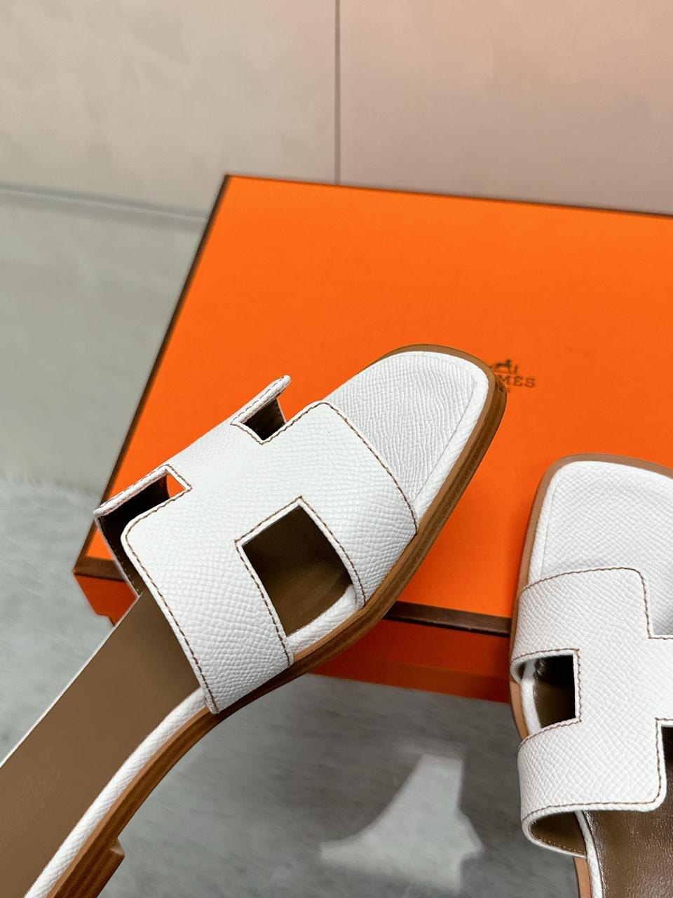 Hermès Oran Sandal