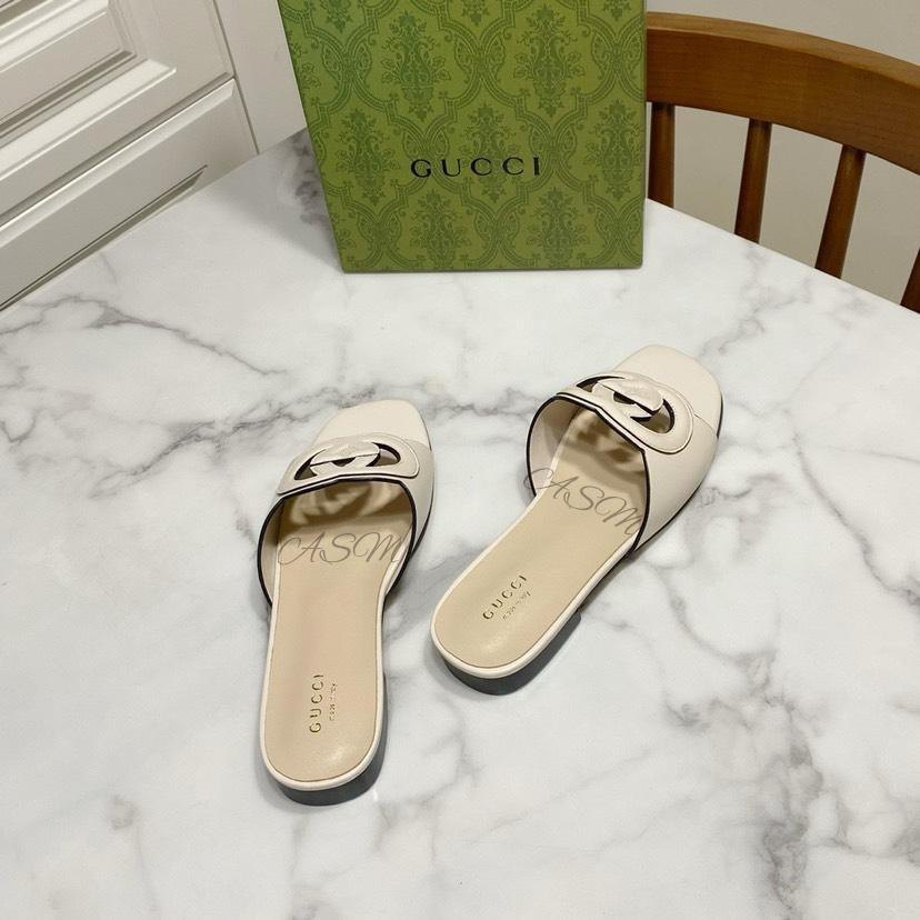 Gucci Interlocking G Cut-Out Slide Sandal