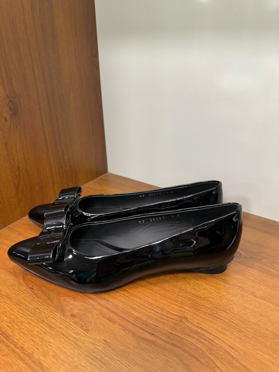 Ferragamo Viva Bow Pumps