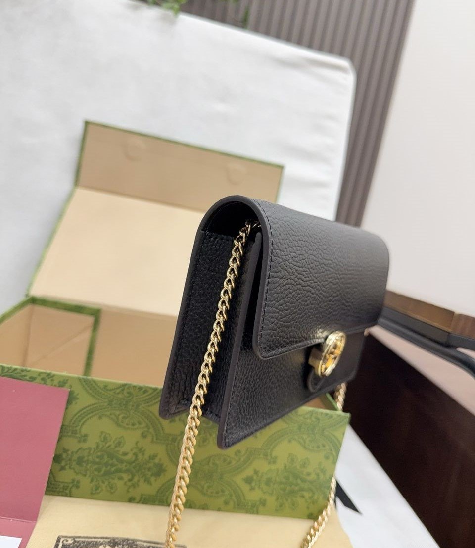 Gucci Chain Wallet