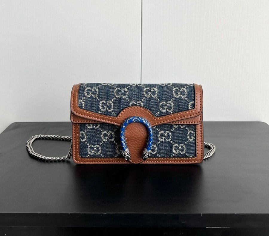 Gucci Dionysus Super Mini Bag